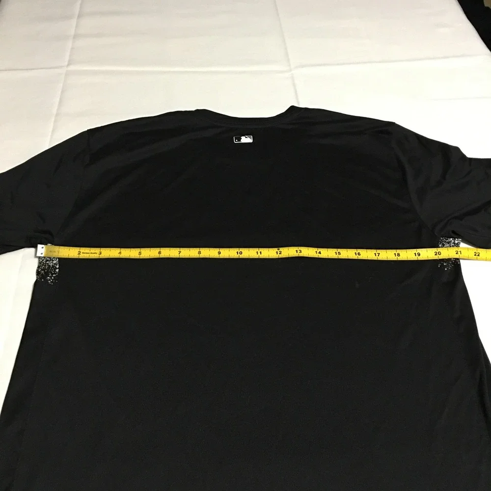 Nike Chicago White Sox Baseball Men T-Shirt Large Black Dri-Fit NWT